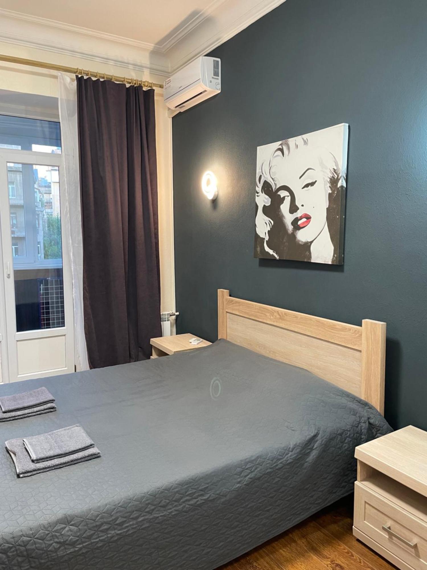 Freddies Apartment Киев Экстерьер фото